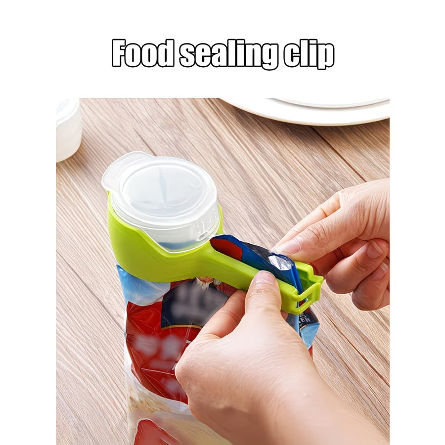 SealLock Pour & Clip Food Saver Set - Pack of 4