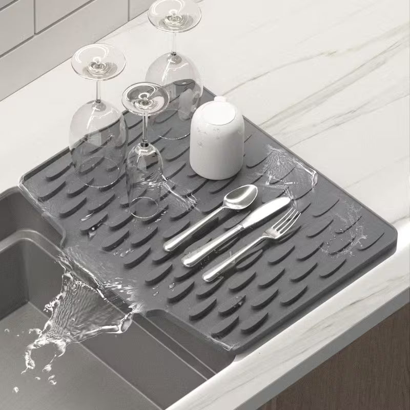 DrainFlow Self-Draining Silicone Drying Mat